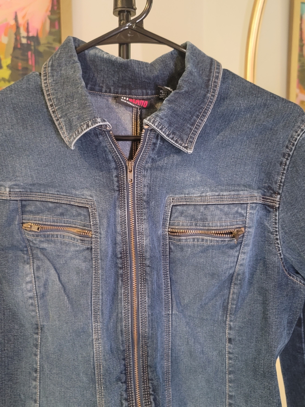 Women's Zip-Front Denim Jacket in Medium Blue - Picture 2 of 9
